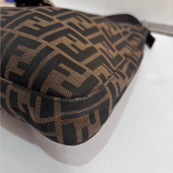 Fendi Zucca shoulder Women's Bag Authentic - Picture 9 of 14